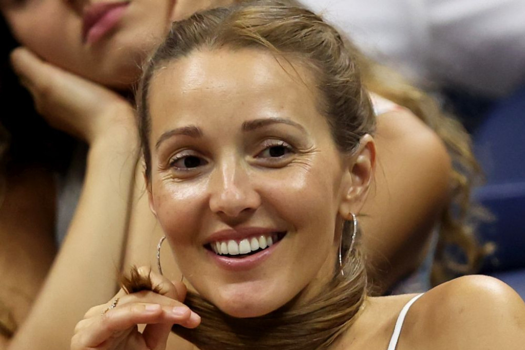 Izgleda dosta mlađe: Jelena Đoković danas puni ovoliko godina, starija je od Novaka