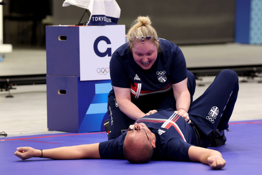 Prva medalja za Srbiju na Olimpijskim igrama u Parizu: Zorana Arunović i Damir Mikec upucali zlato!